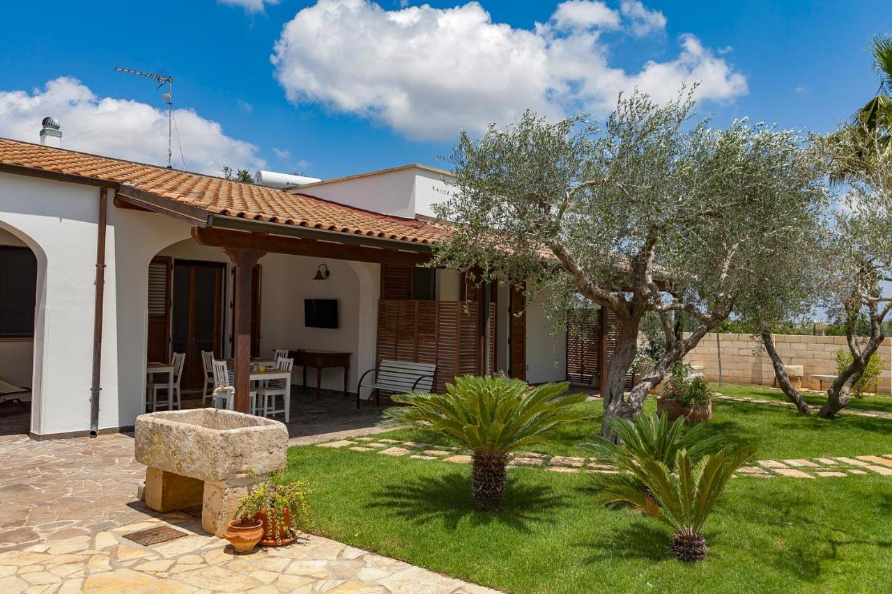 Bed and Breakfast Il Giardino di Jo Minervino di Lecce Esterno foto