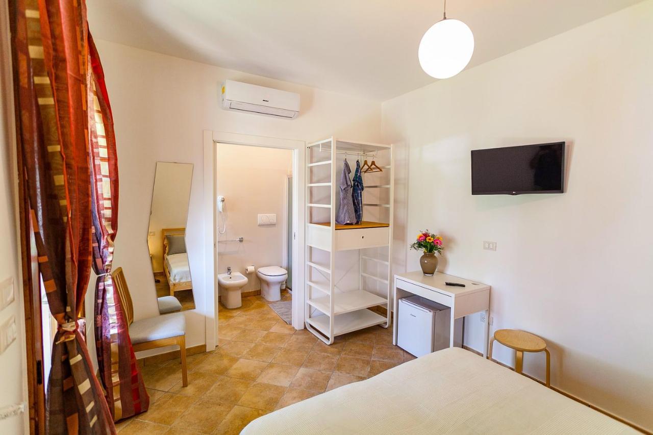 Bed and Breakfast Il Giardino di Jo Minervino di Lecce Esterno foto